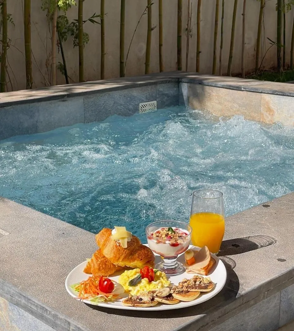 Villa Kenza Piscine Et Jacuzzi Chauffee Marrakesh 0*,